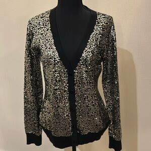 NWT  St. John sequined cardigan size 6